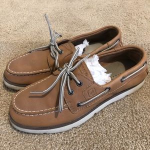 Sperry Leeward boat shoes
